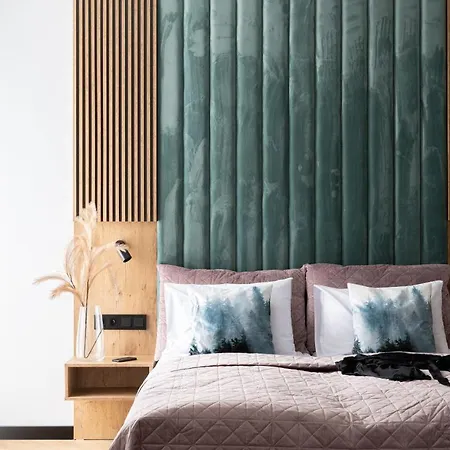Wrota Chalubinskiego Aparthotel 4*