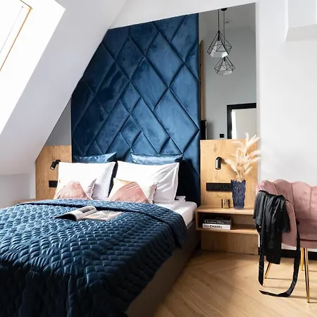 Aparthotel Wrota Chalubinskiego 4*