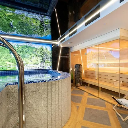 Aparthotel Wrota Chalubinskiego