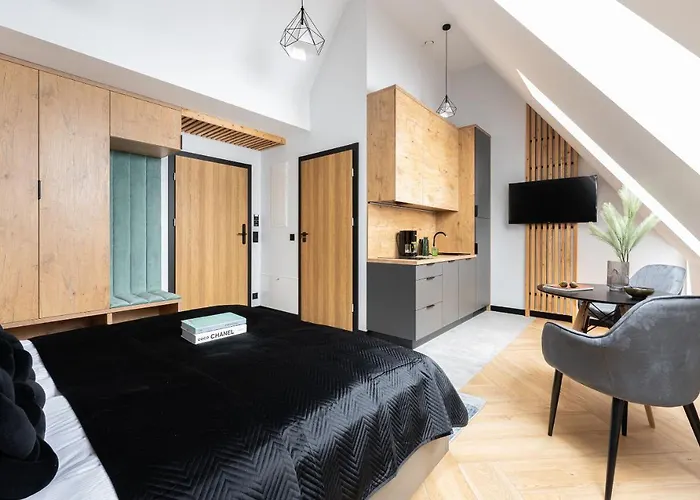 Hotel apartamentowy Wrota Chałubińskiego 4*