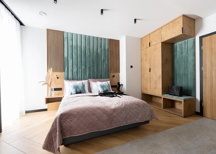 Wrota Chałubińskiego 4*